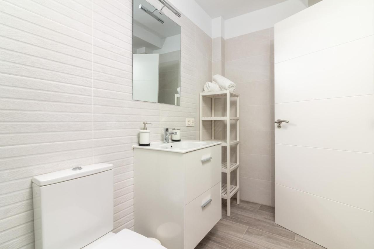 Homeforguest Moderno Apartamento En Santa Cruz ภายนอก รูปภาพ